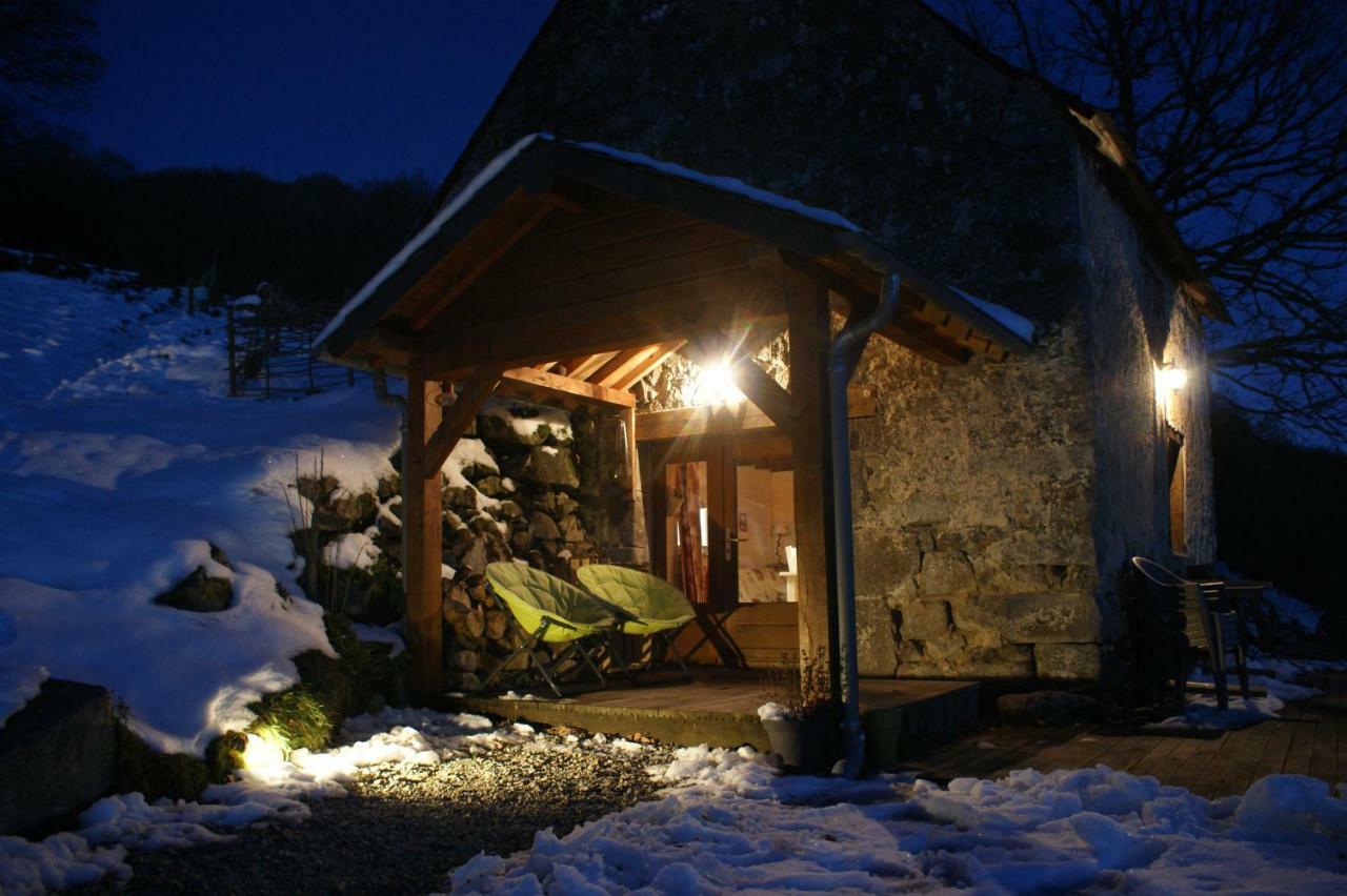 Le Gite De Chomet La Tour d'Auvergne Bagian luar foto