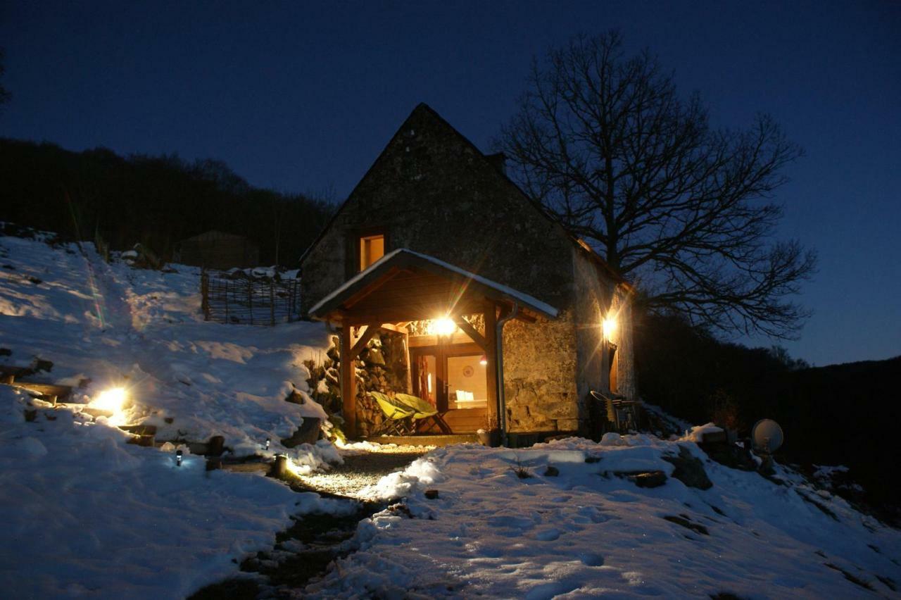 Le Gite De Chomet La Tour d'Auvergne Bagian luar foto